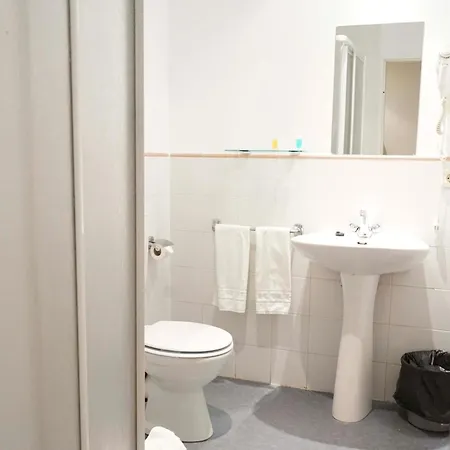 Ahc