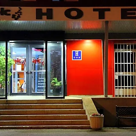 Ahc Otel 3*