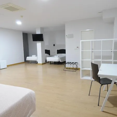 Hotel Ahc 3*