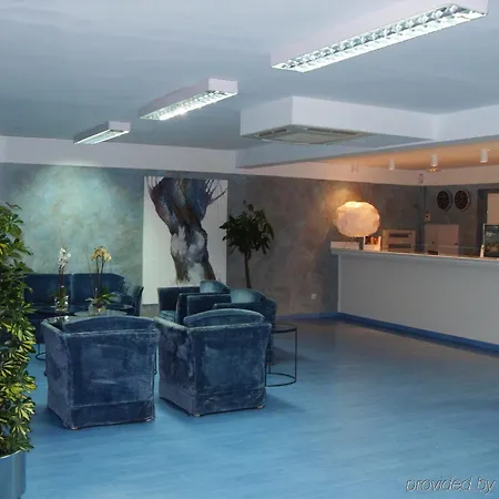 Otel Ahc 3*